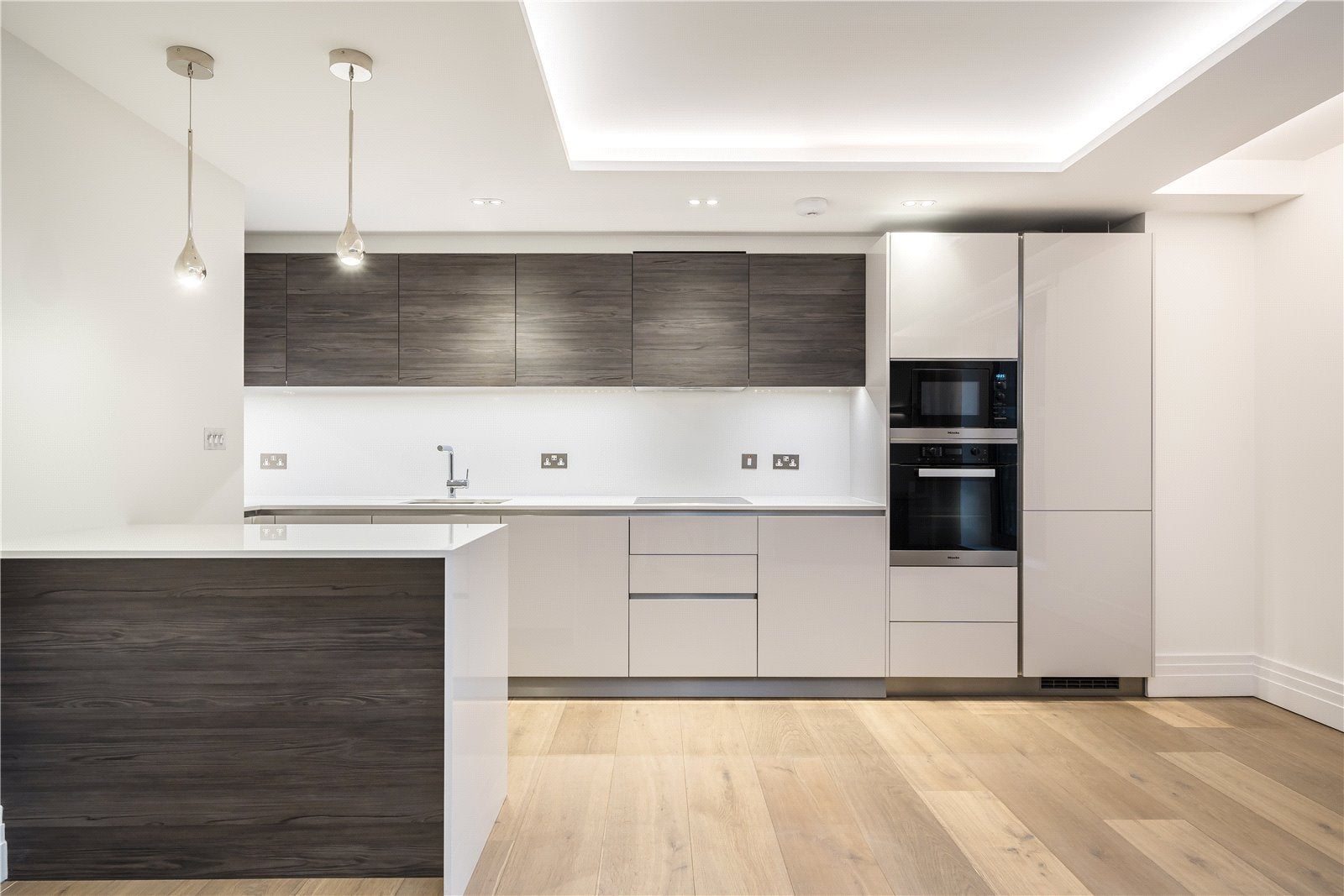 Flat Kensington Gardens Square in City of Westminster