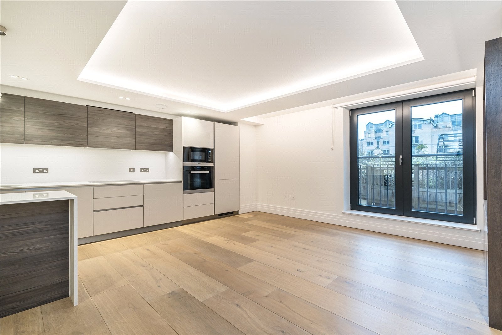 Flat Kensington Gardens Square in City of Westminster