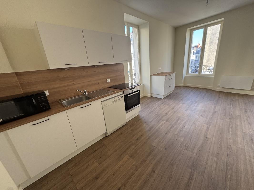 Flat Rue Larrey in Angers