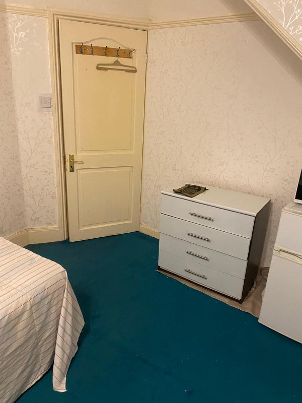 Room Old Oak Road in Greater London