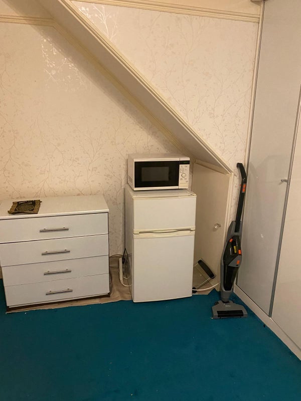 Room Old Oak Road in Greater London