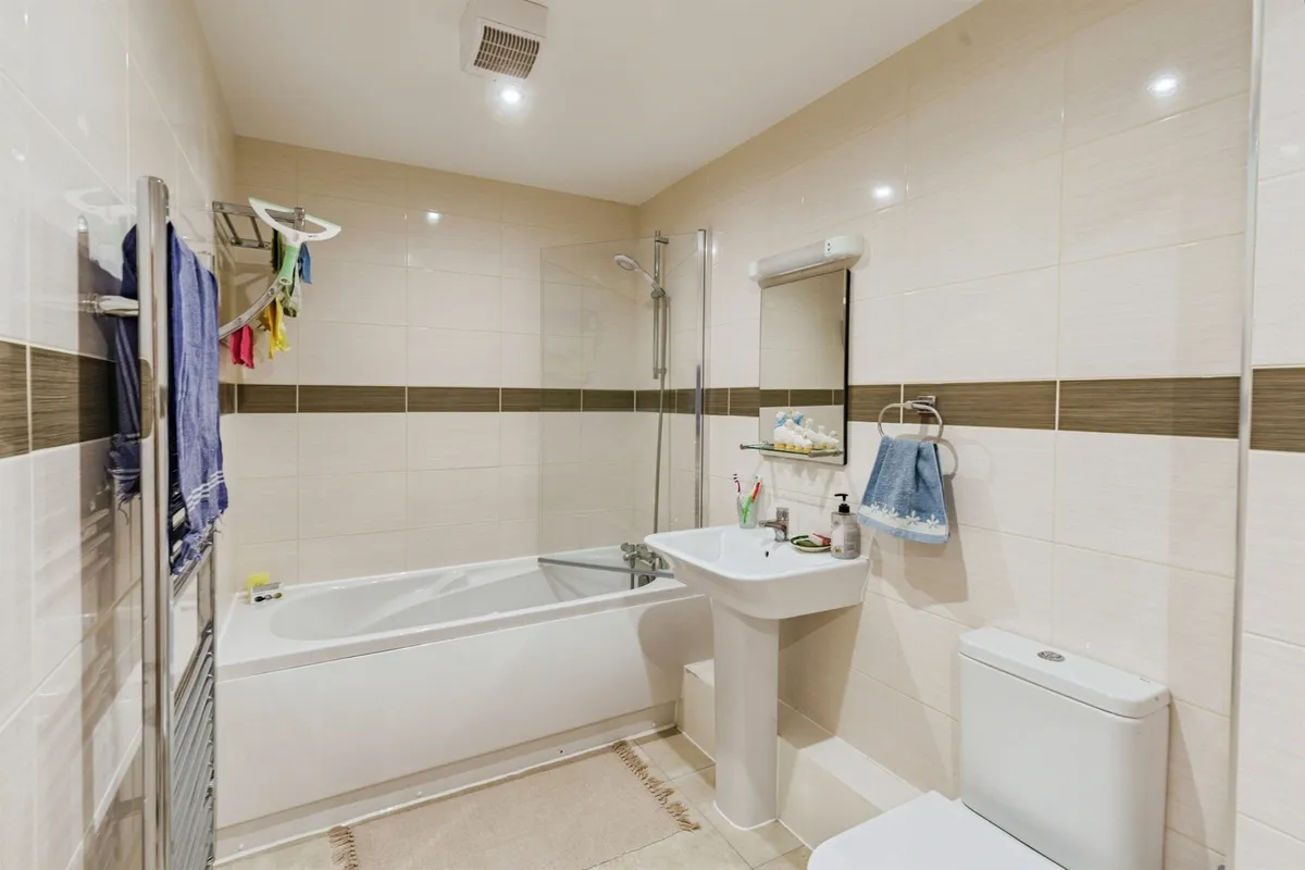Flat Brighton Road in Adur