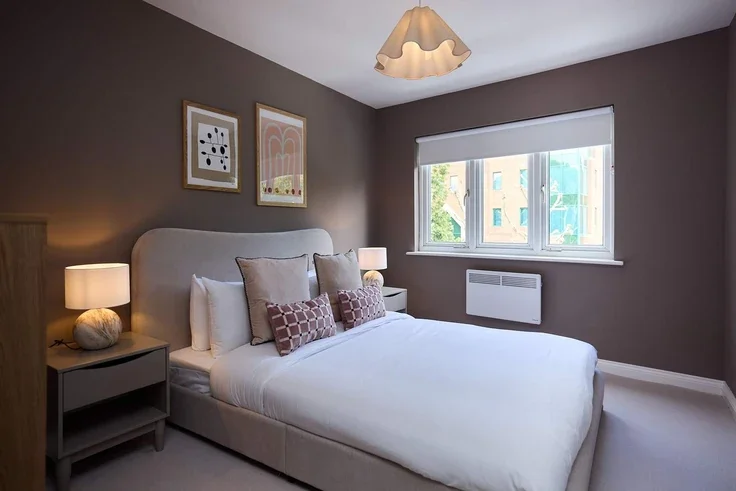 Flat Mellish Street in Greater London