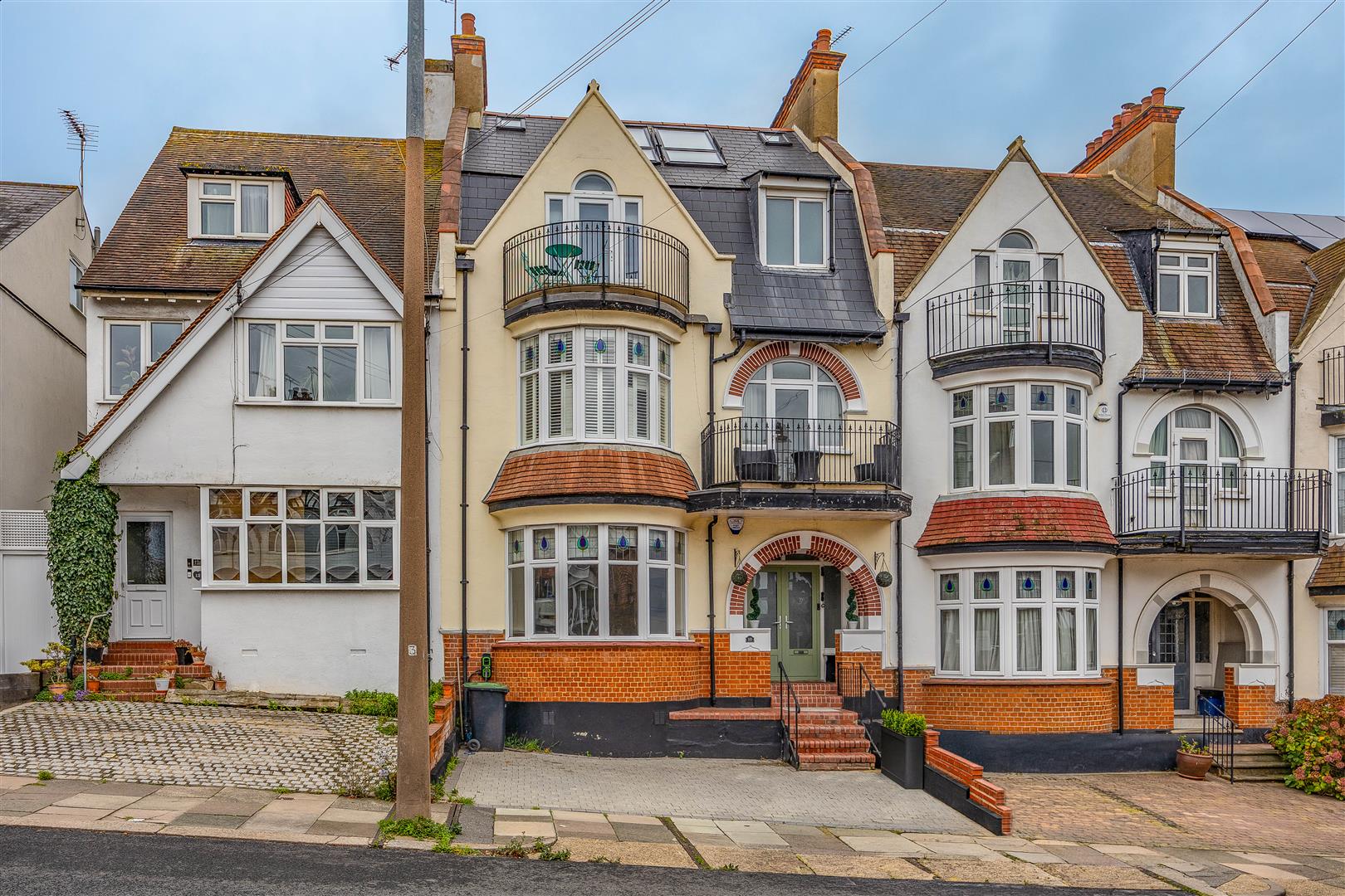 House Grand Drive in Southend-on-Sea