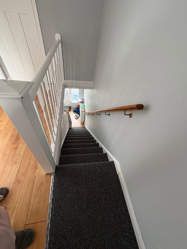 Room Castleton Road in Greater London