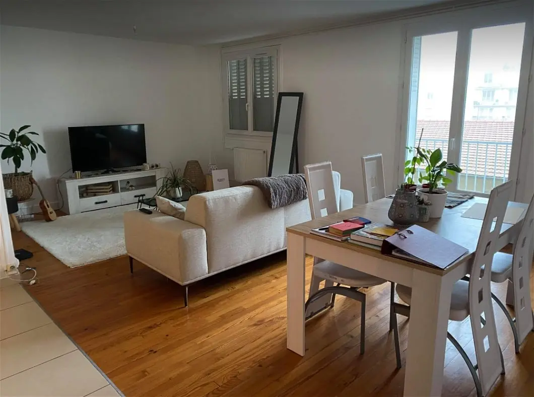 Flat Rue Albert de Mun in Valence