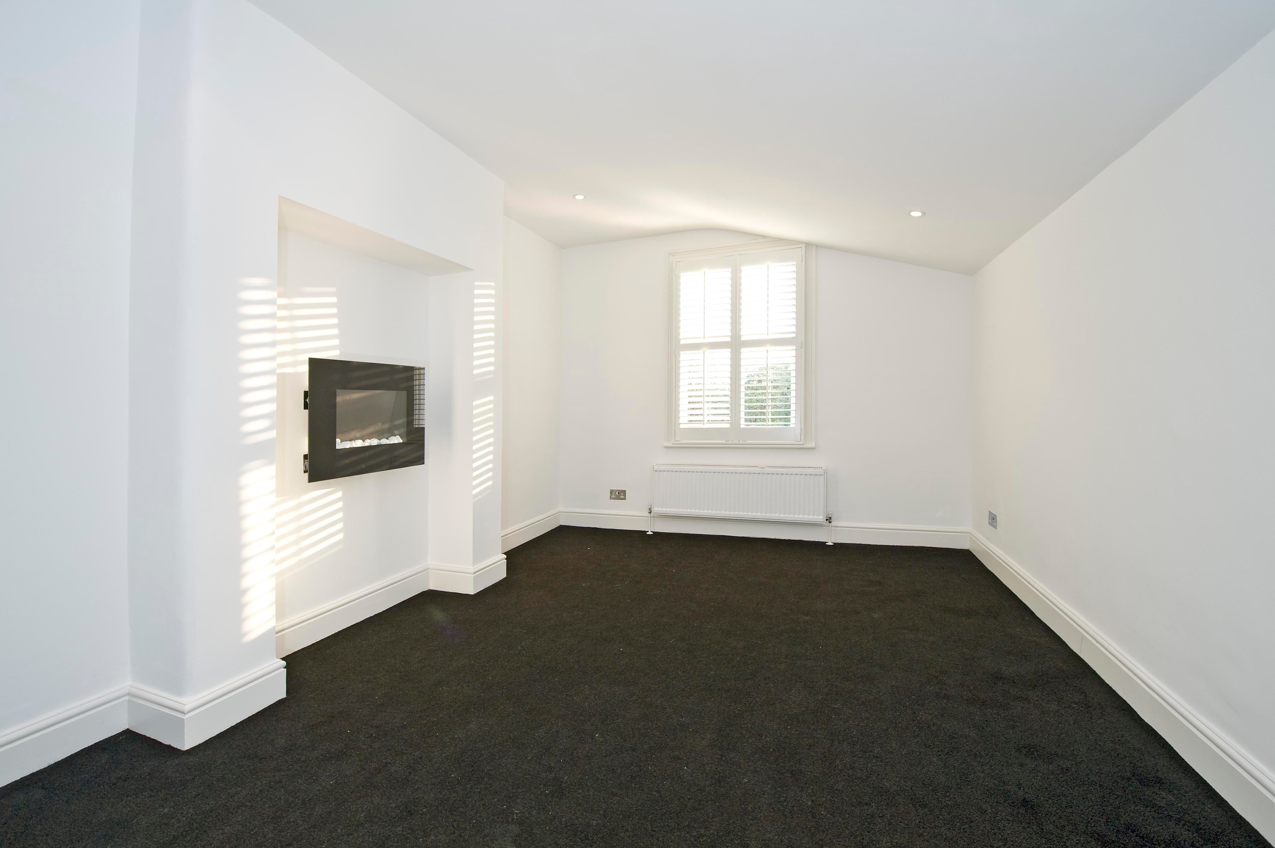 Flat Brewster Gardens in Greater London