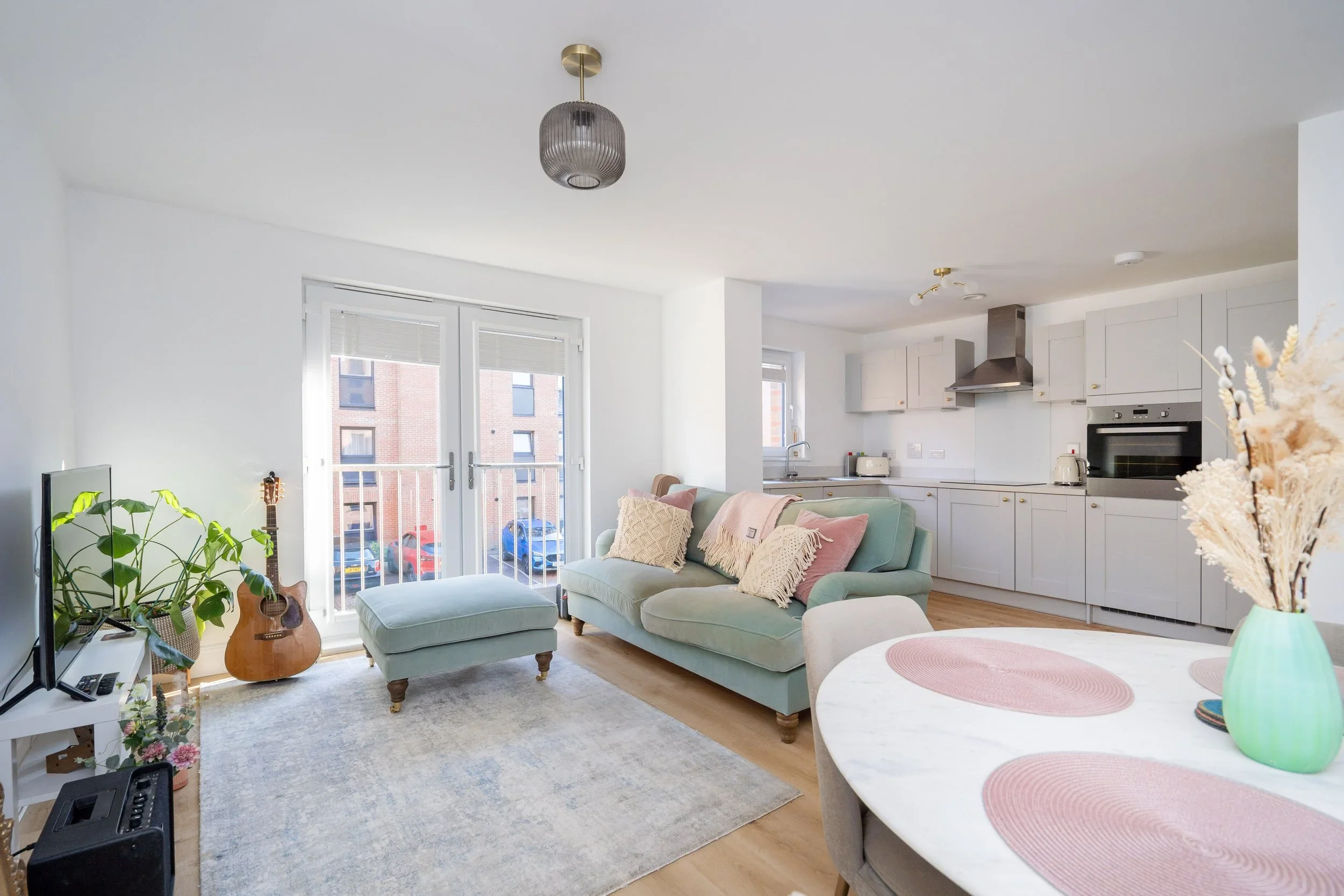 Flat Breadalbane Street in City of Edinburgh