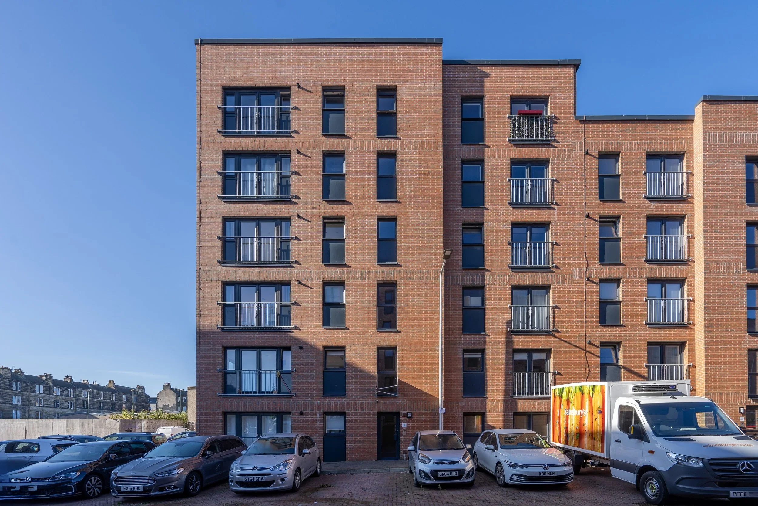 Flat Breadalbane Street in City of Edinburgh