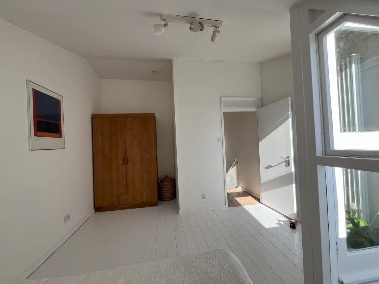 Flat Sunbury Lane in Greater London