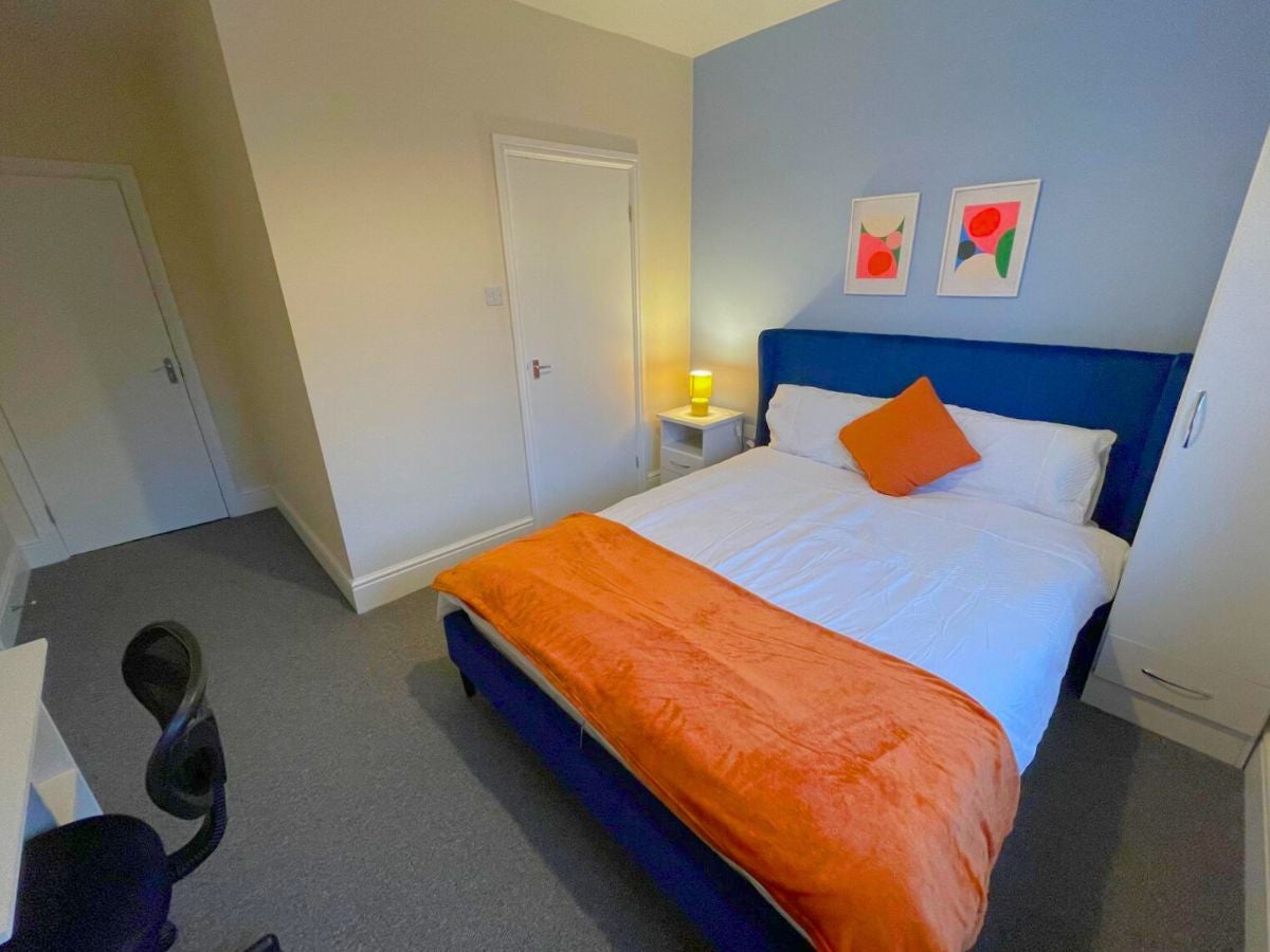 Room Grimsby Road in Cleethorpes