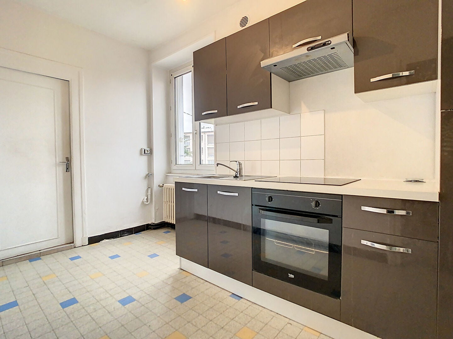 Appartement Avenue Charles de Gaulle à Tassin-la-Demi-Lune
