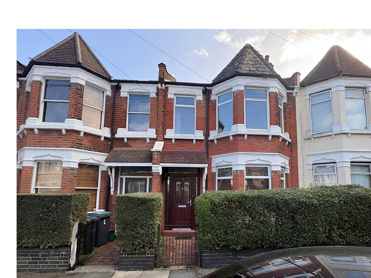 House Northcott Avenue in Greater London