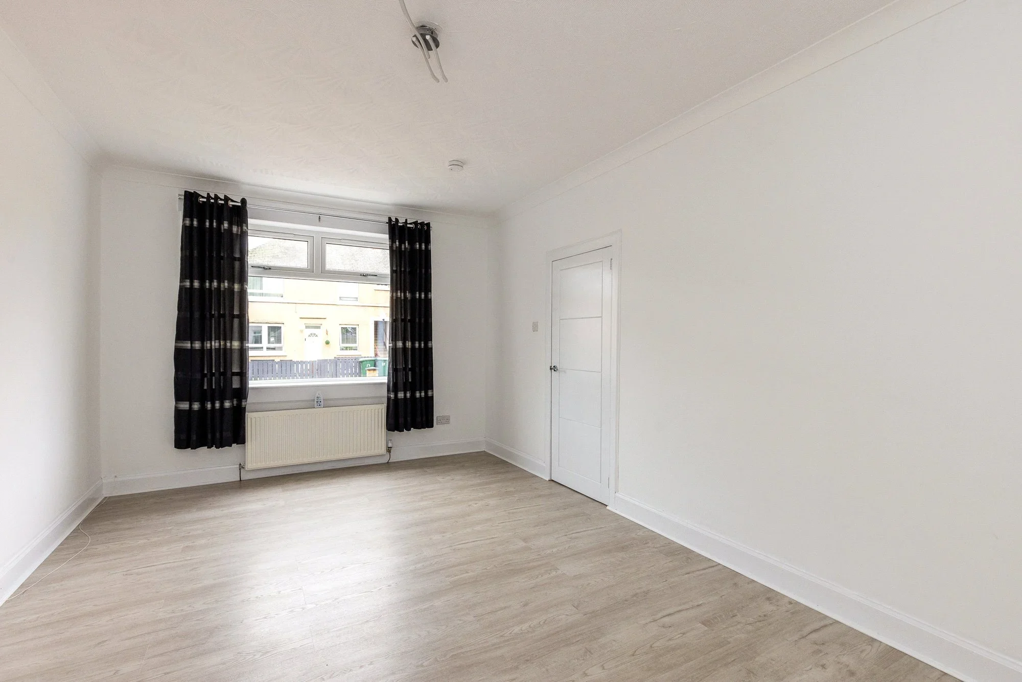 Flat Whitson Walk in City of Edinburgh