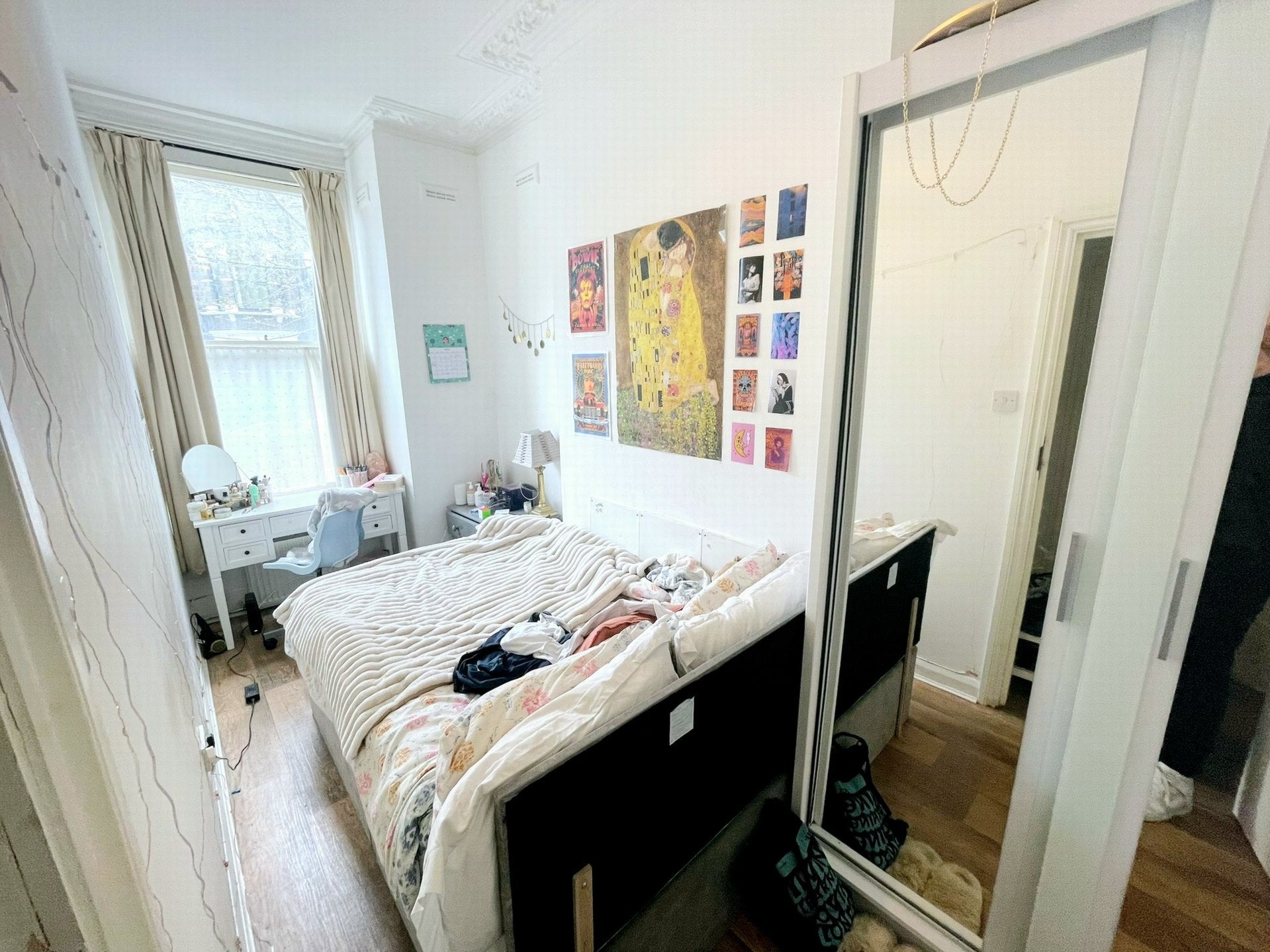 Flat Fairbridge Road in Greater London