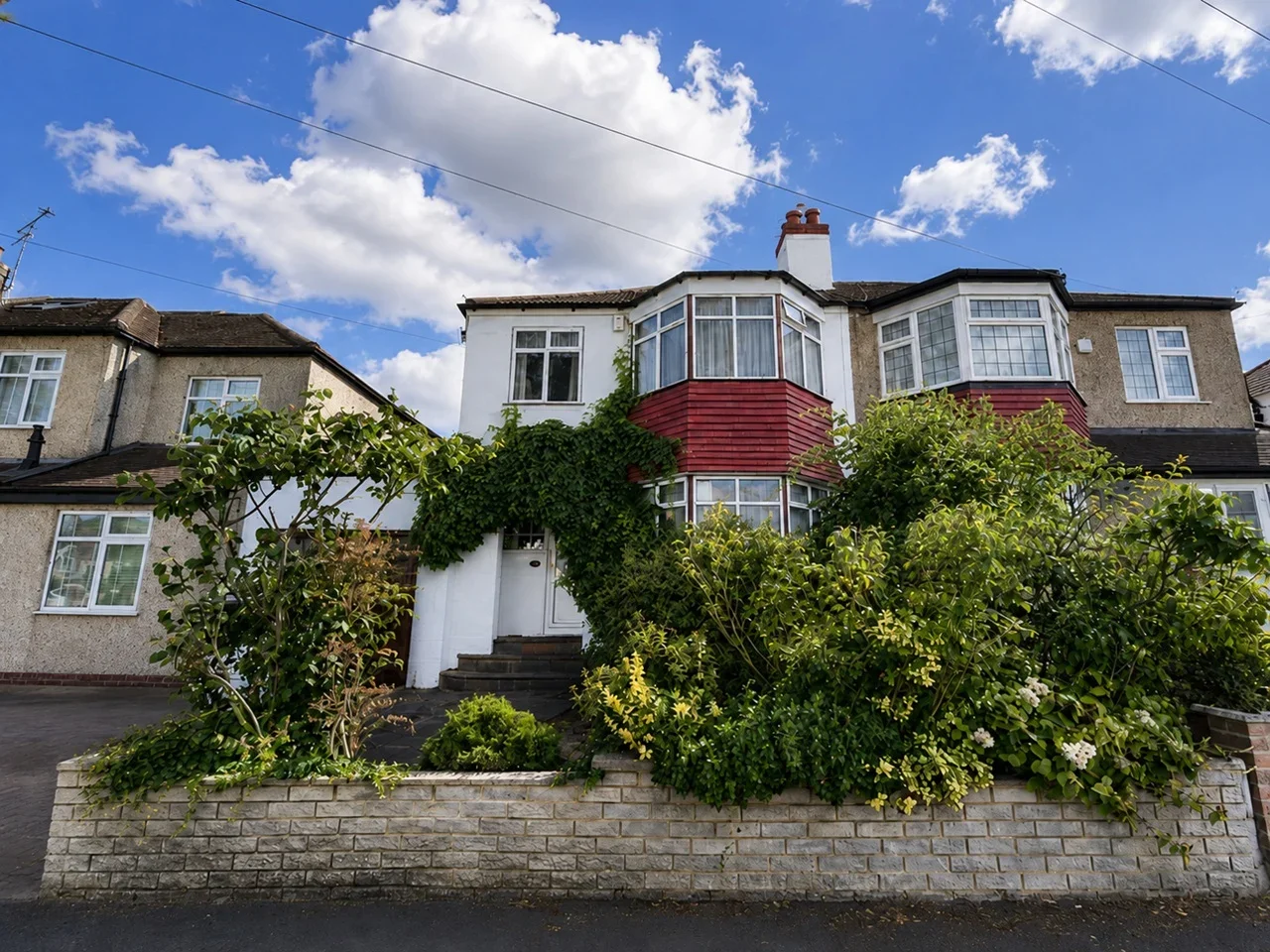 House Raleigh Avenue in Greater London