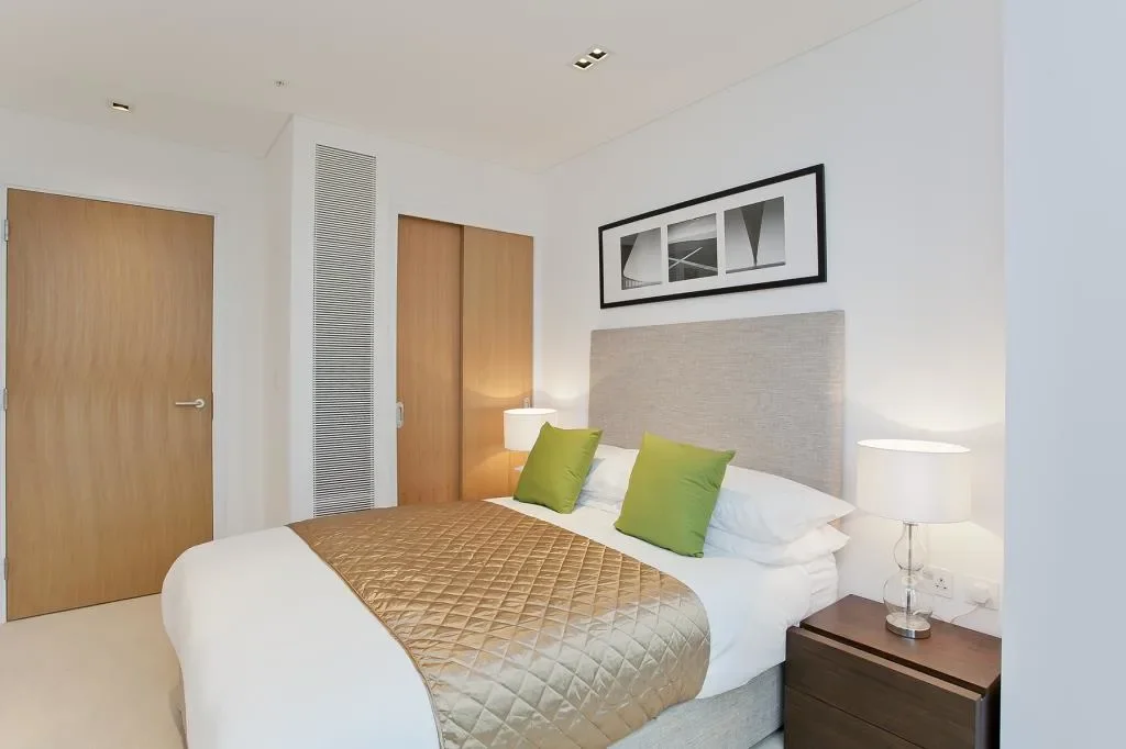 Flat Hampstead Road in Greater London