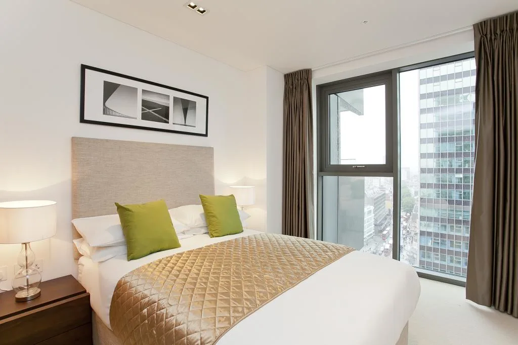 Flat Hampstead Road in Greater London