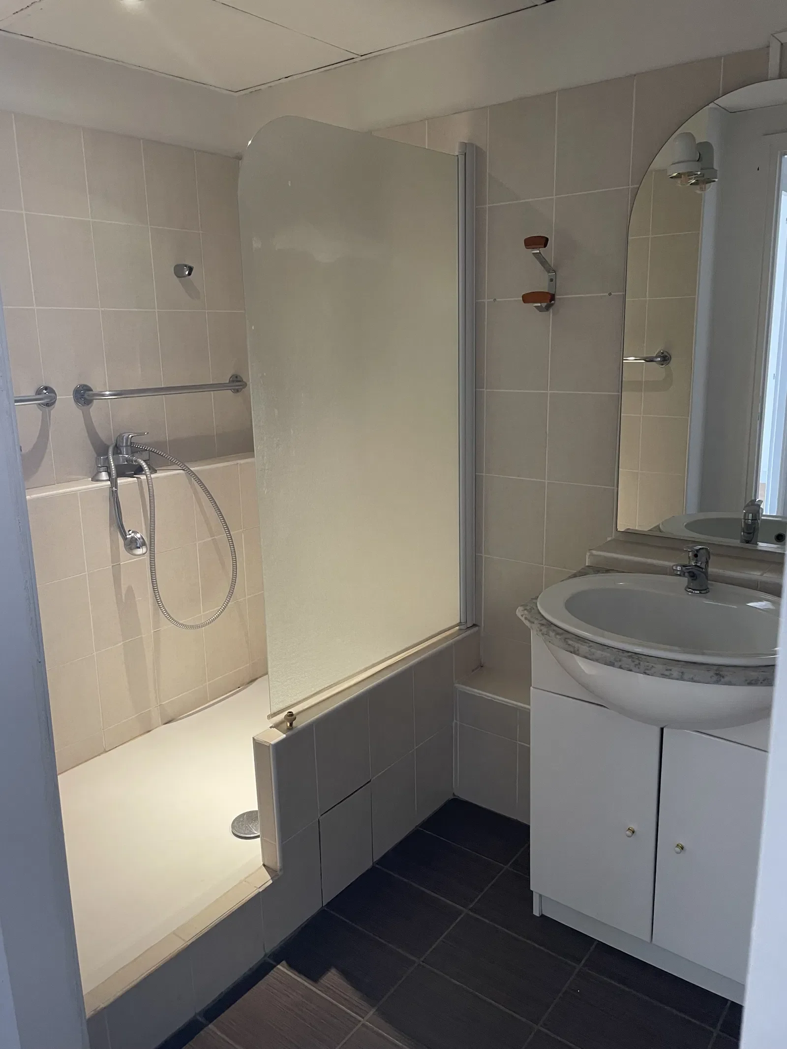 Appartement Rue Robert Caumont à Bordeaux