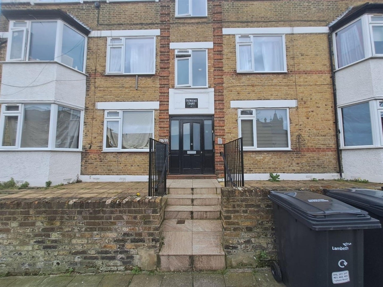 Flat Lyham Road in Greater London