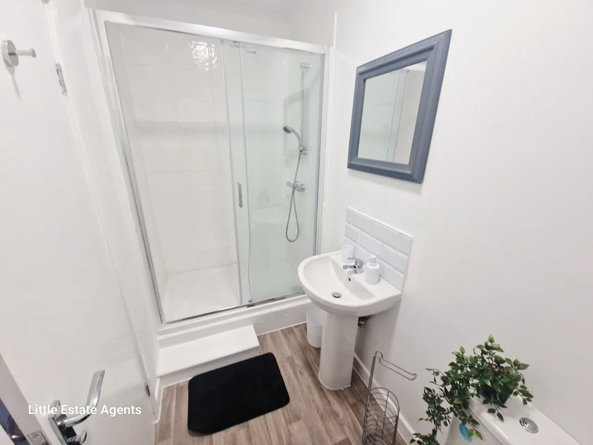 Room Claughton Street in St Helens