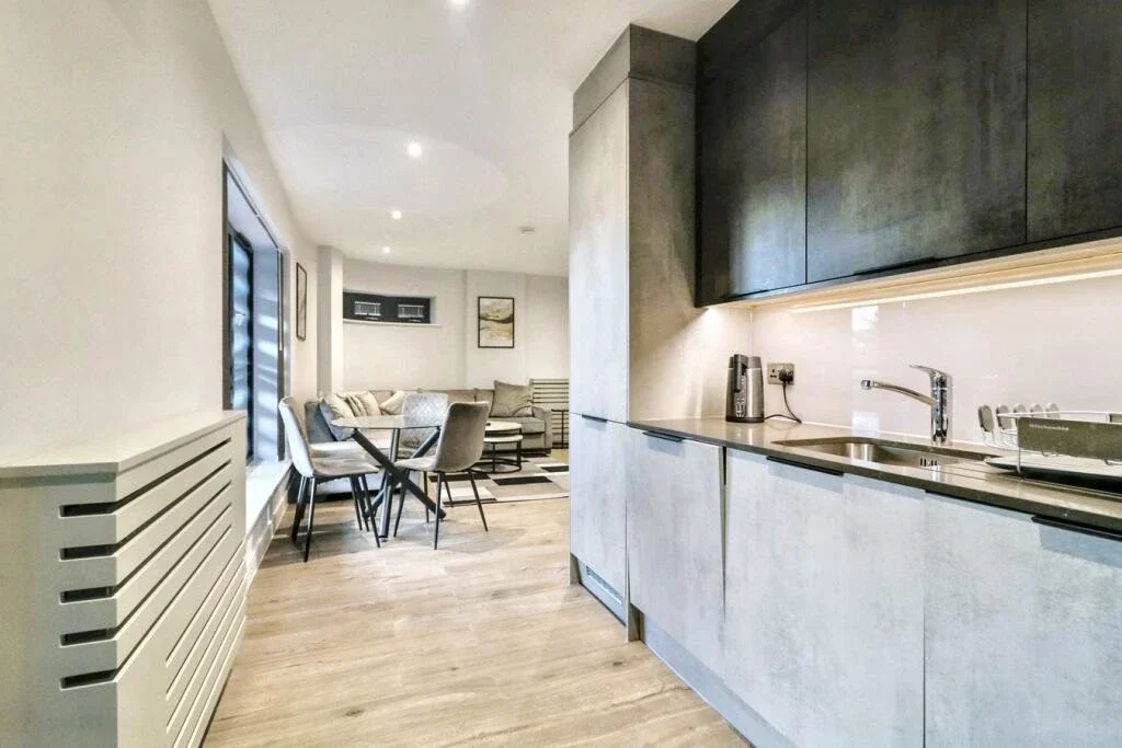 Flat The Hyde in Greater London