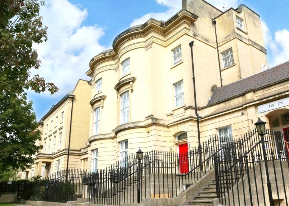 Flat King's Road in Reading