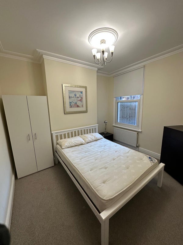 Room Lichfield Road in Greater London