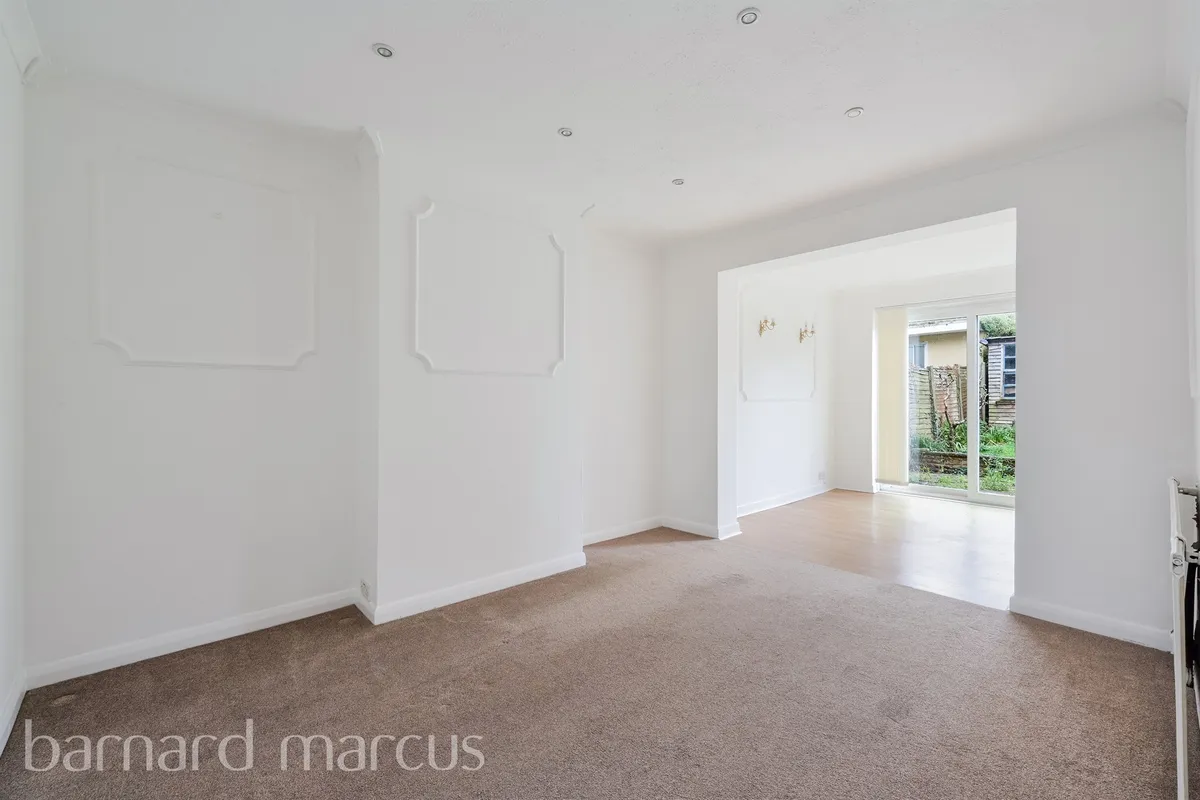 House Somerset Close in Greater London