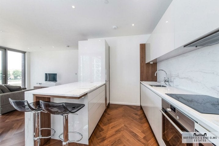Flat New Union Square in Greater London