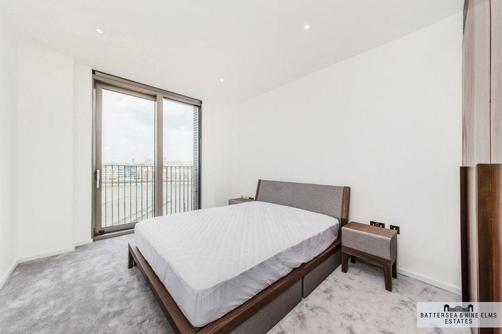 Flat New Union Square in Greater London