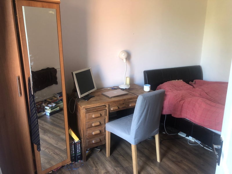 Room Carbuncle Passage in Greater London