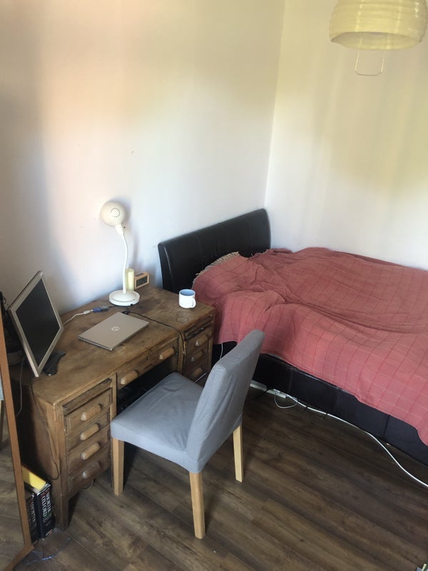 Room Carbuncle Passage in Greater London