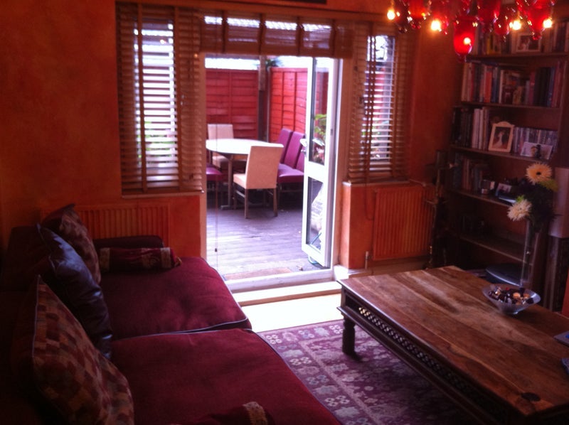 Flat Whitmore Road in Greater London