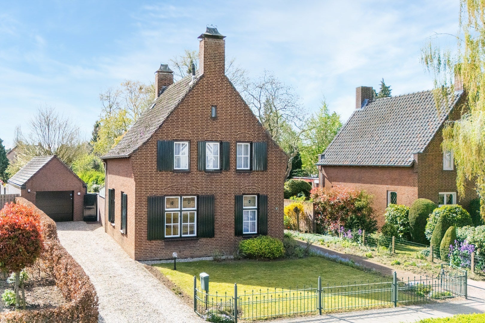 Veestraat 19
