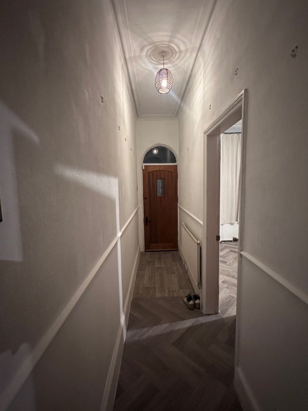 Room Compton Street in Chesterfield