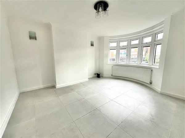 House Hook Road in Greater London