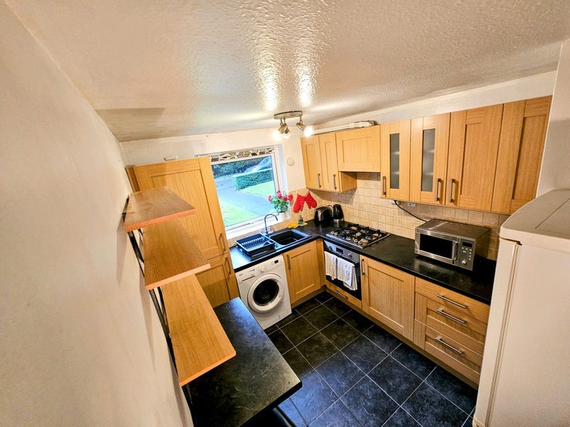 Room Seymour Close in Birmingham