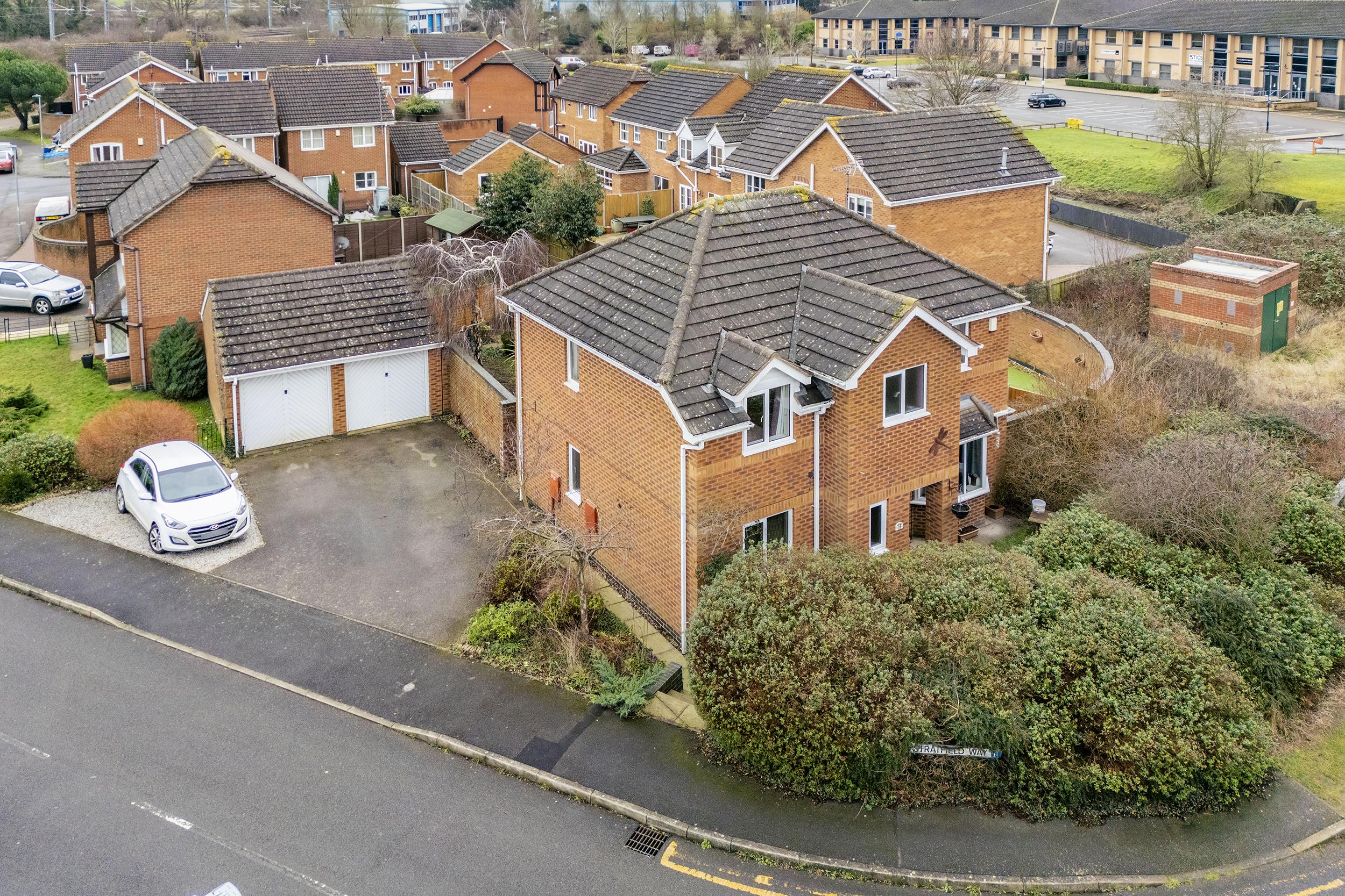 House Stratfield Way in Kettering