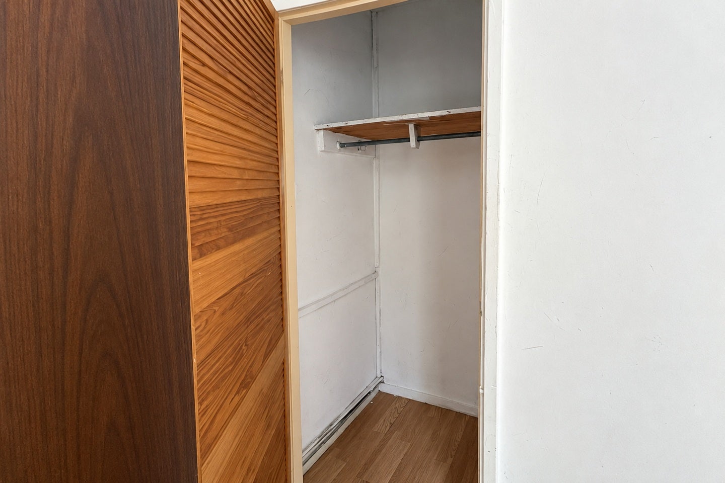 Room Harbridge Avenue in Greater London