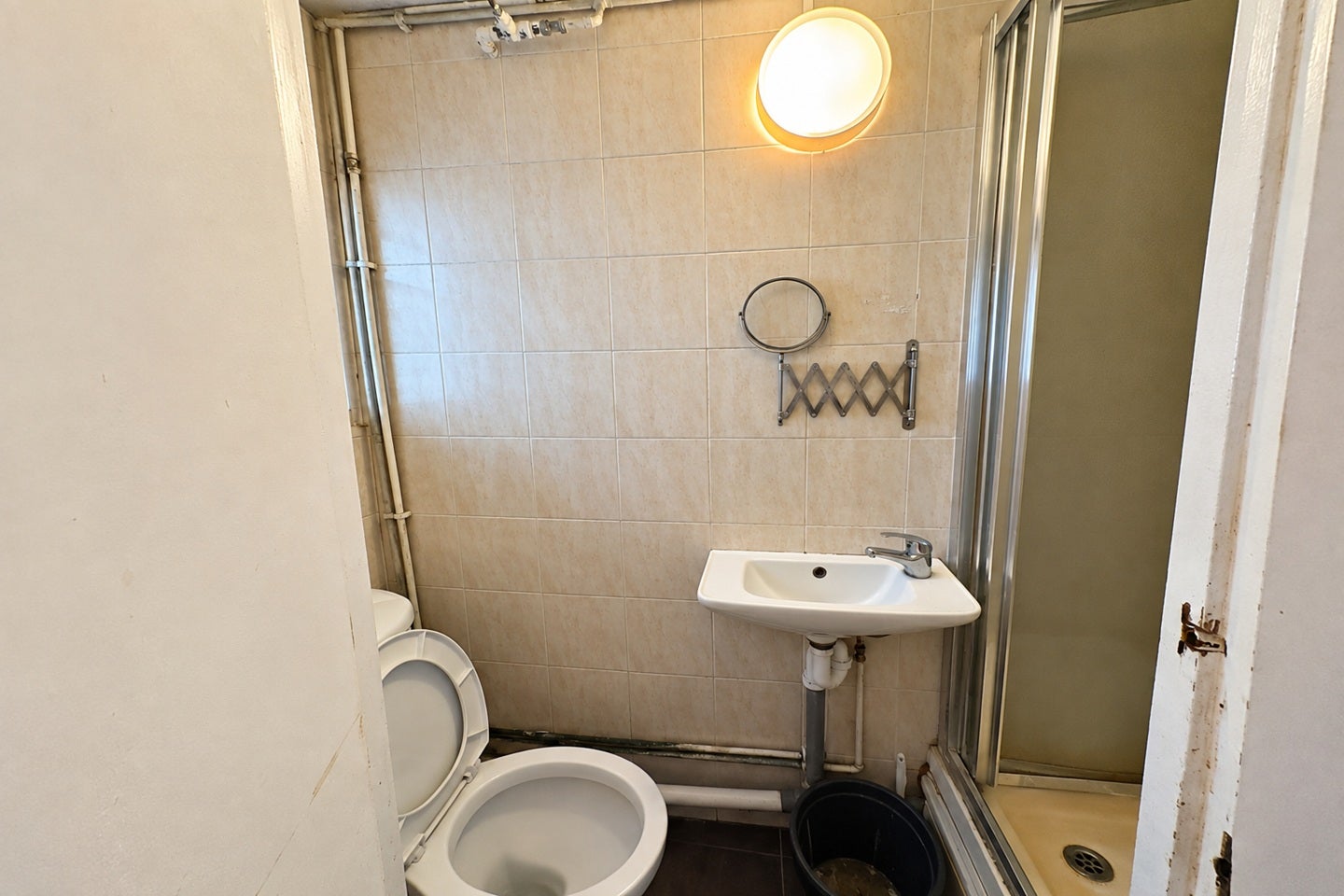 Room Harbridge Avenue in Greater London