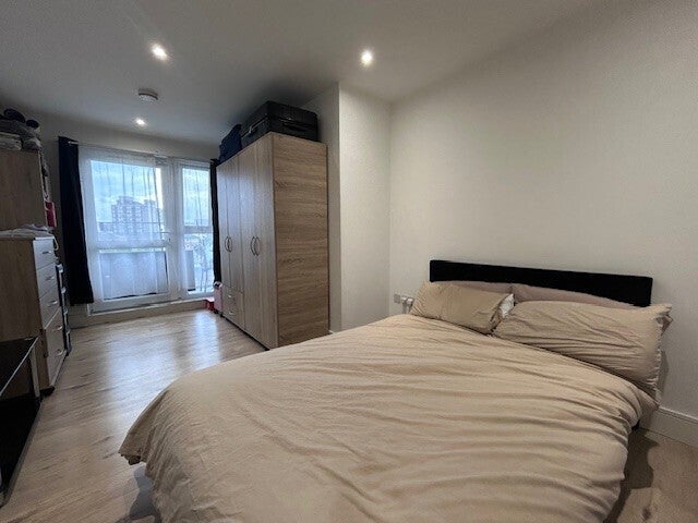 Flat Midland Road in Luton