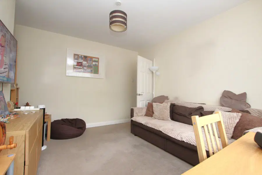 Flat Woodgrange Close in London