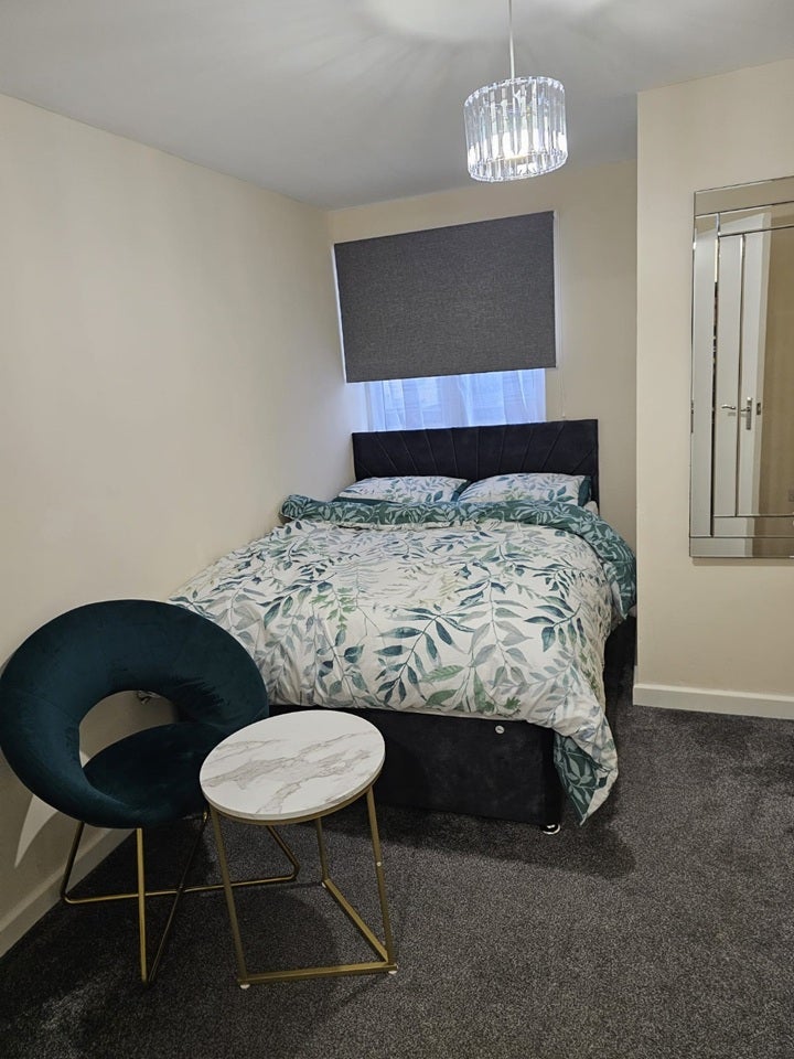 Flat Coldharbour Lane in Greater London