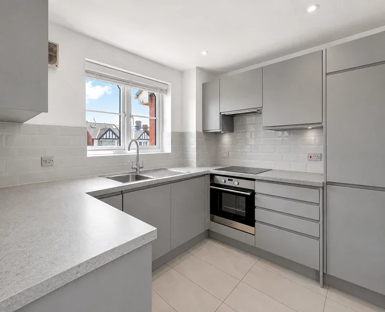Flat Kingweston Close in Greater London