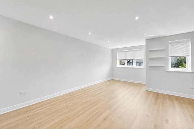 Flat Kingweston Close in Greater London