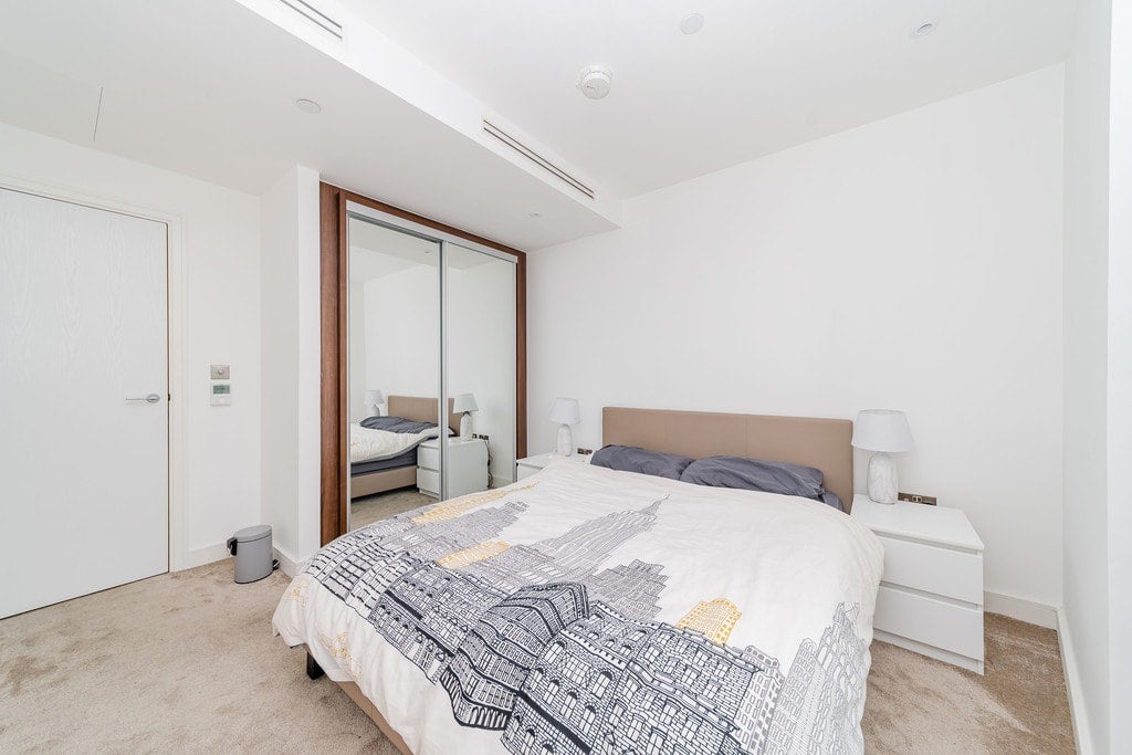 Flat Wandsworth Road in Greater London