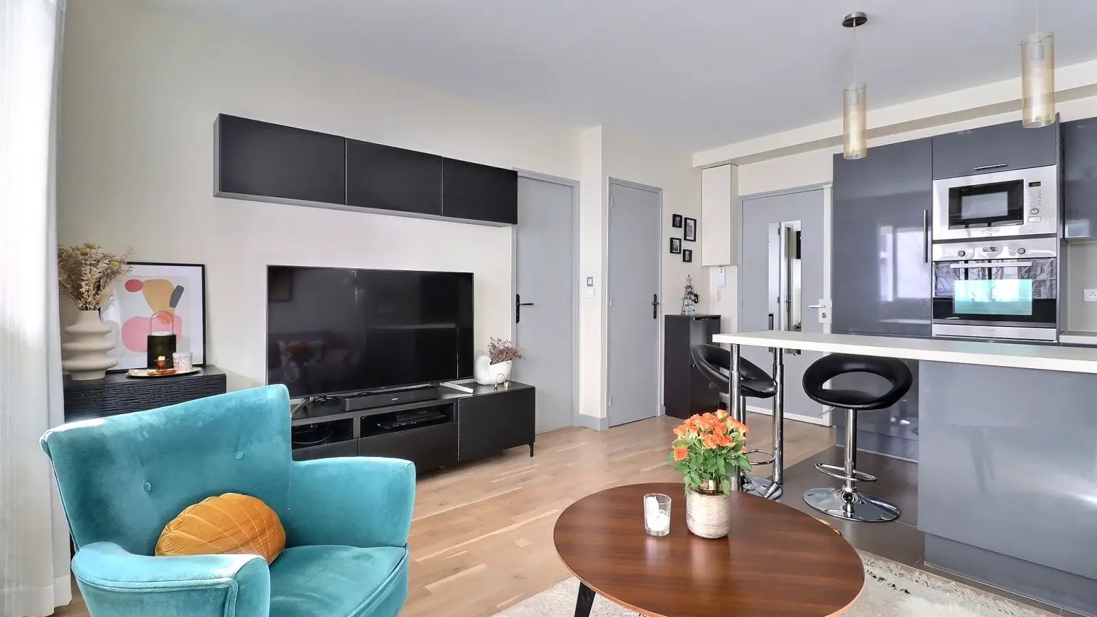 Flat Rue Mathurin Régnier in Paris