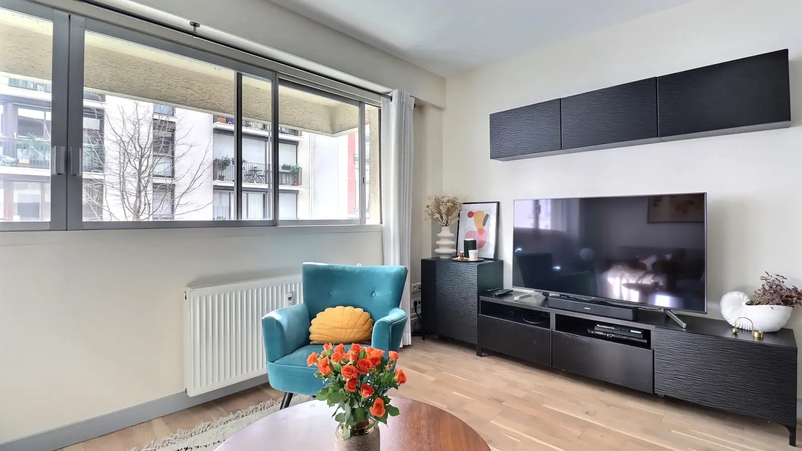 Flat Rue Mathurin Régnier in Paris