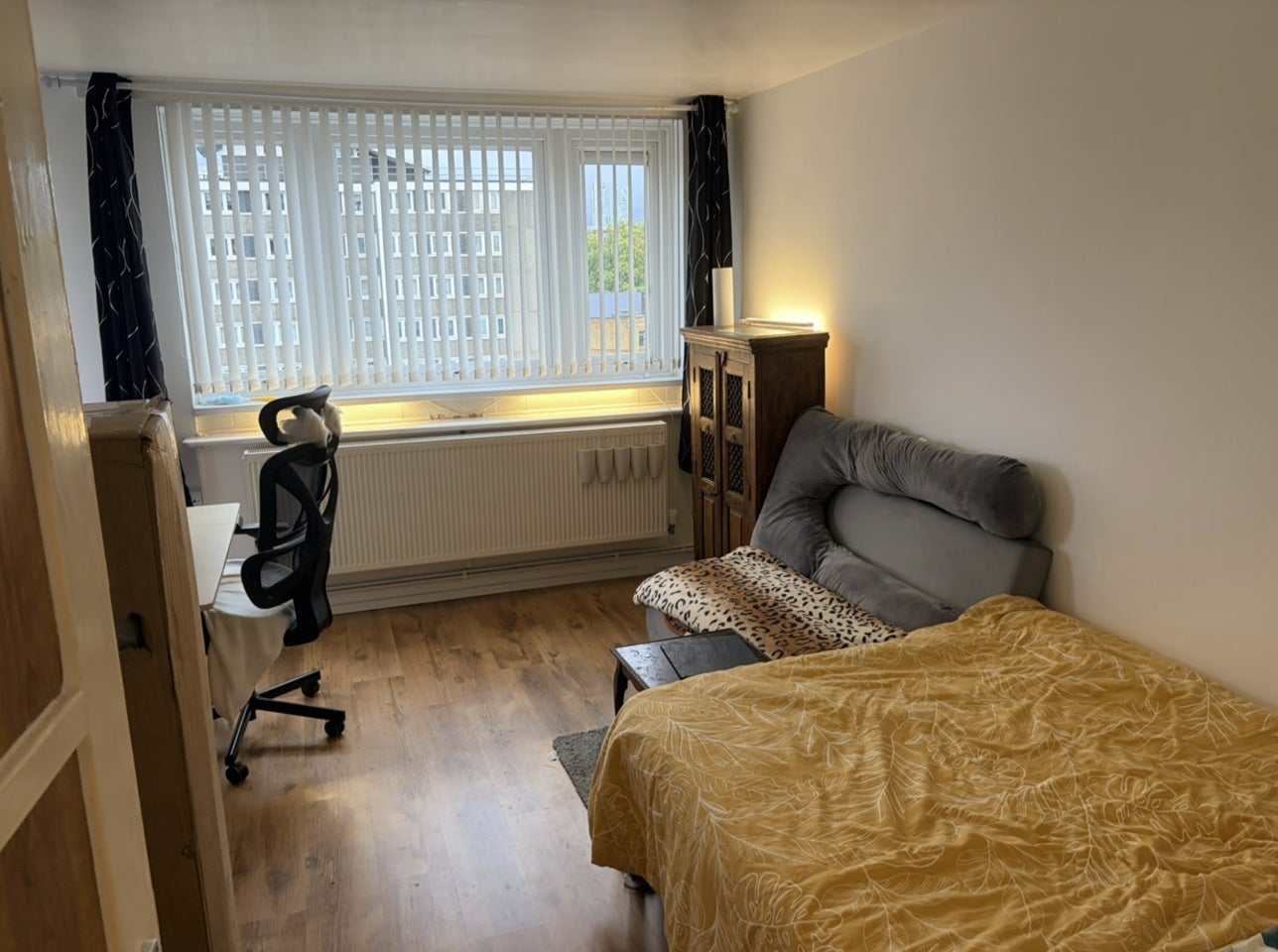 Room Gloucester Way in Greater London